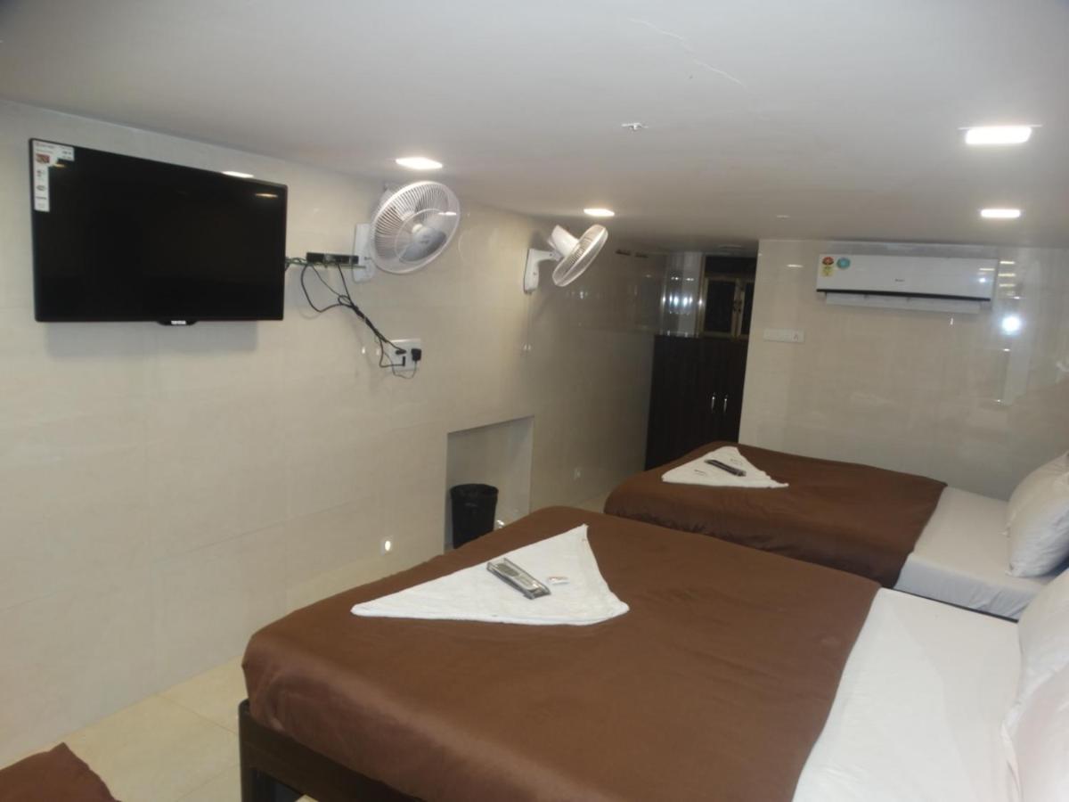 Hotel Qamar 孟买 外观 照片