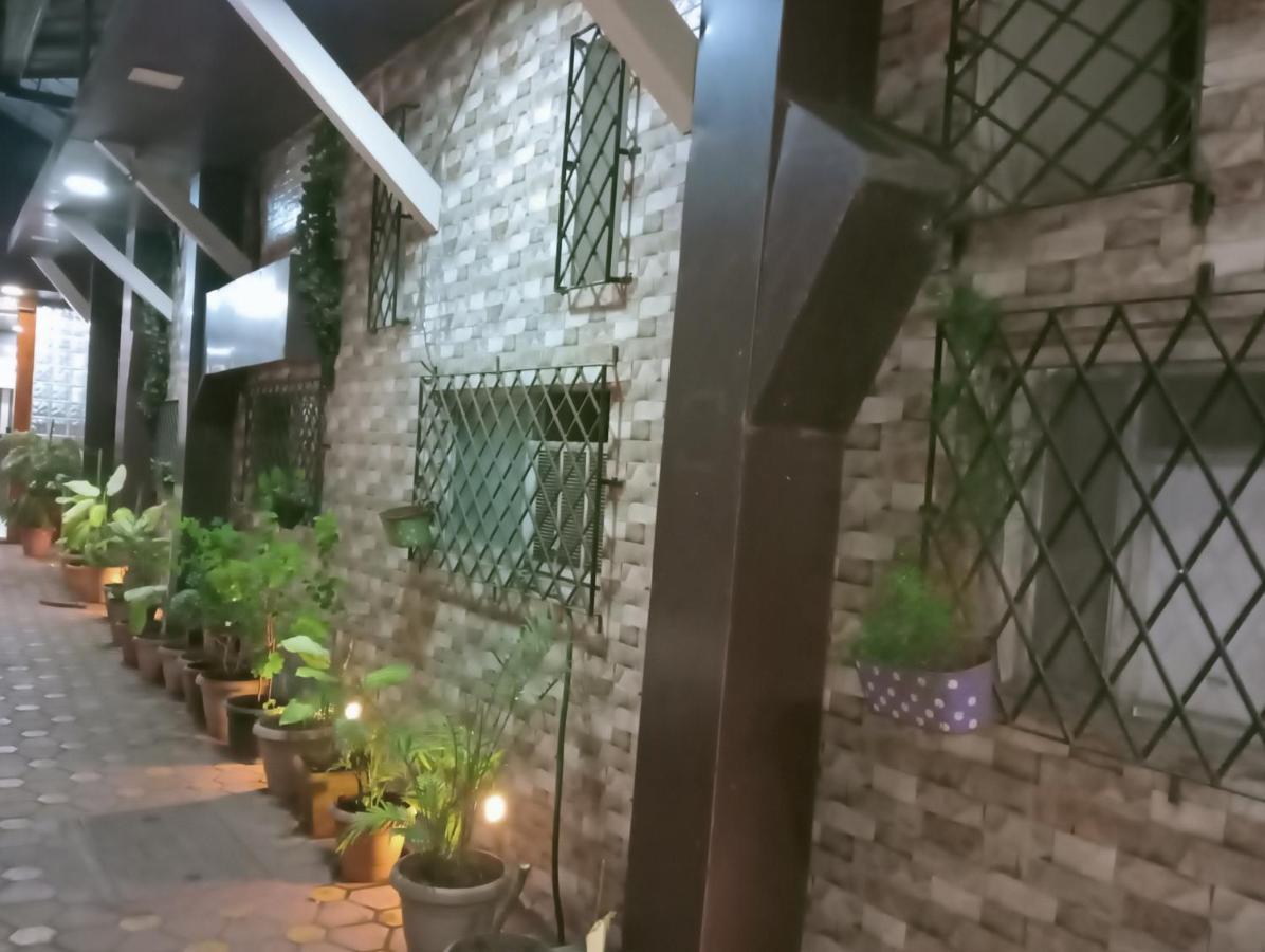 Hotel Qamar 孟买 外观 照片