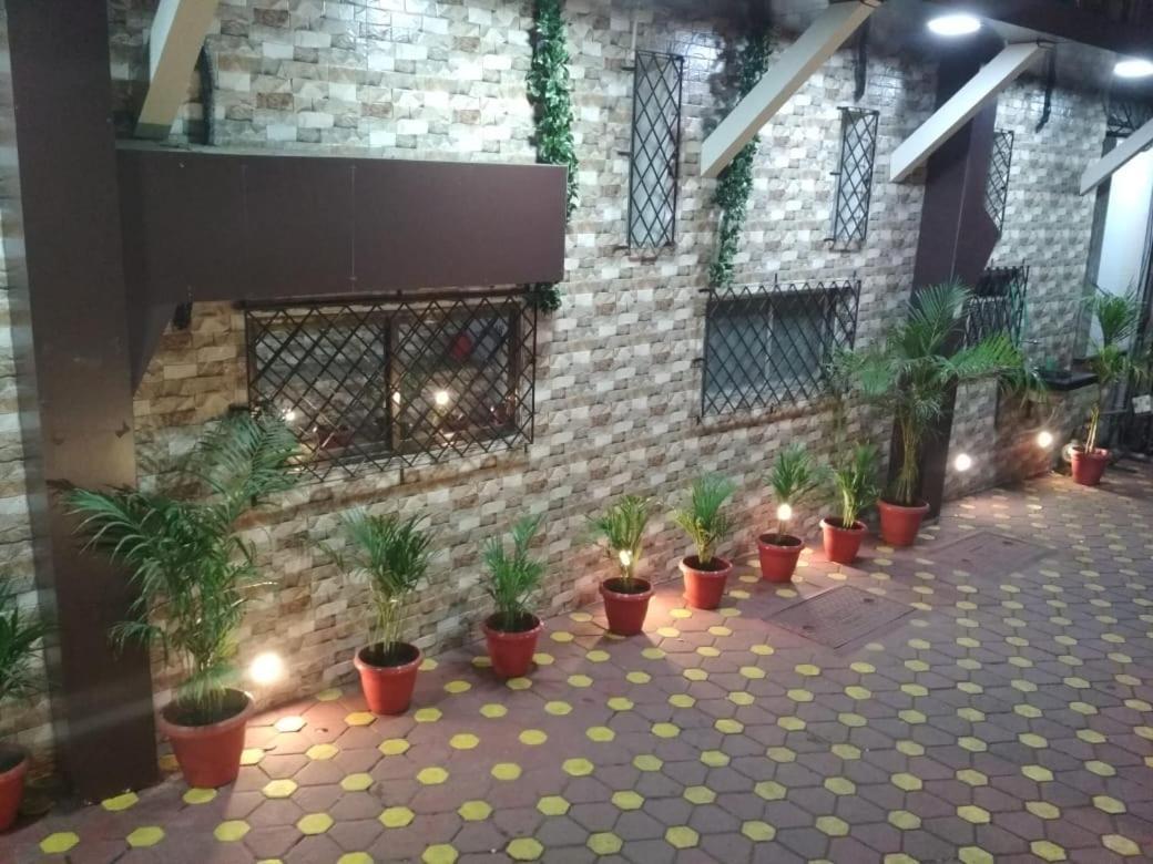 Hotel Qamar 孟买 外观 照片