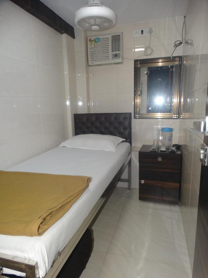Hotel Qamar 孟买 外观 照片